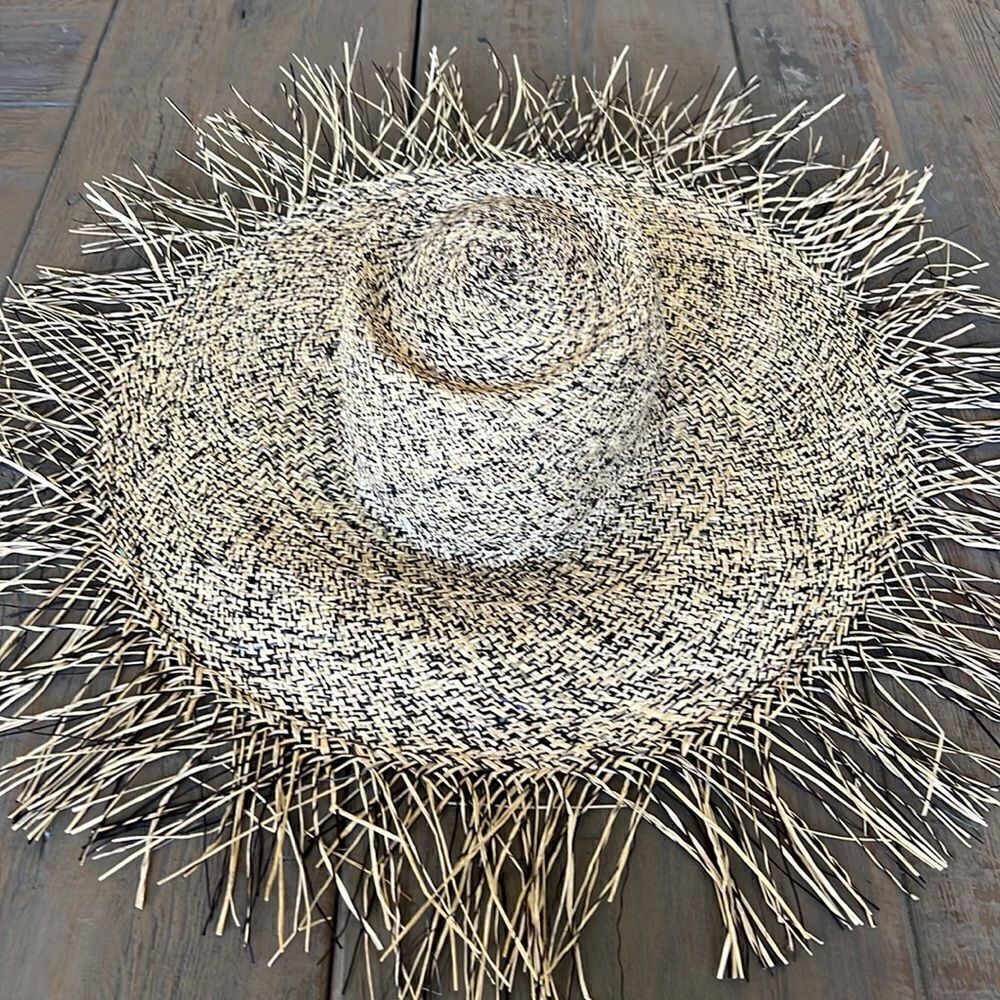 Anthropologie Wide Frayed Straw Hat Size S - Picture 4 of 6